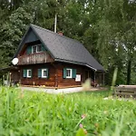 In Absoluter Alleinlage Edelschrott