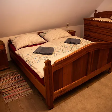 Gregor's Im Wald Edelschrott